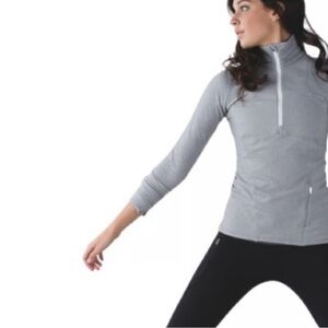 Lululemon Kanto Catch Me Womens 10 gray half-Zip Pullover